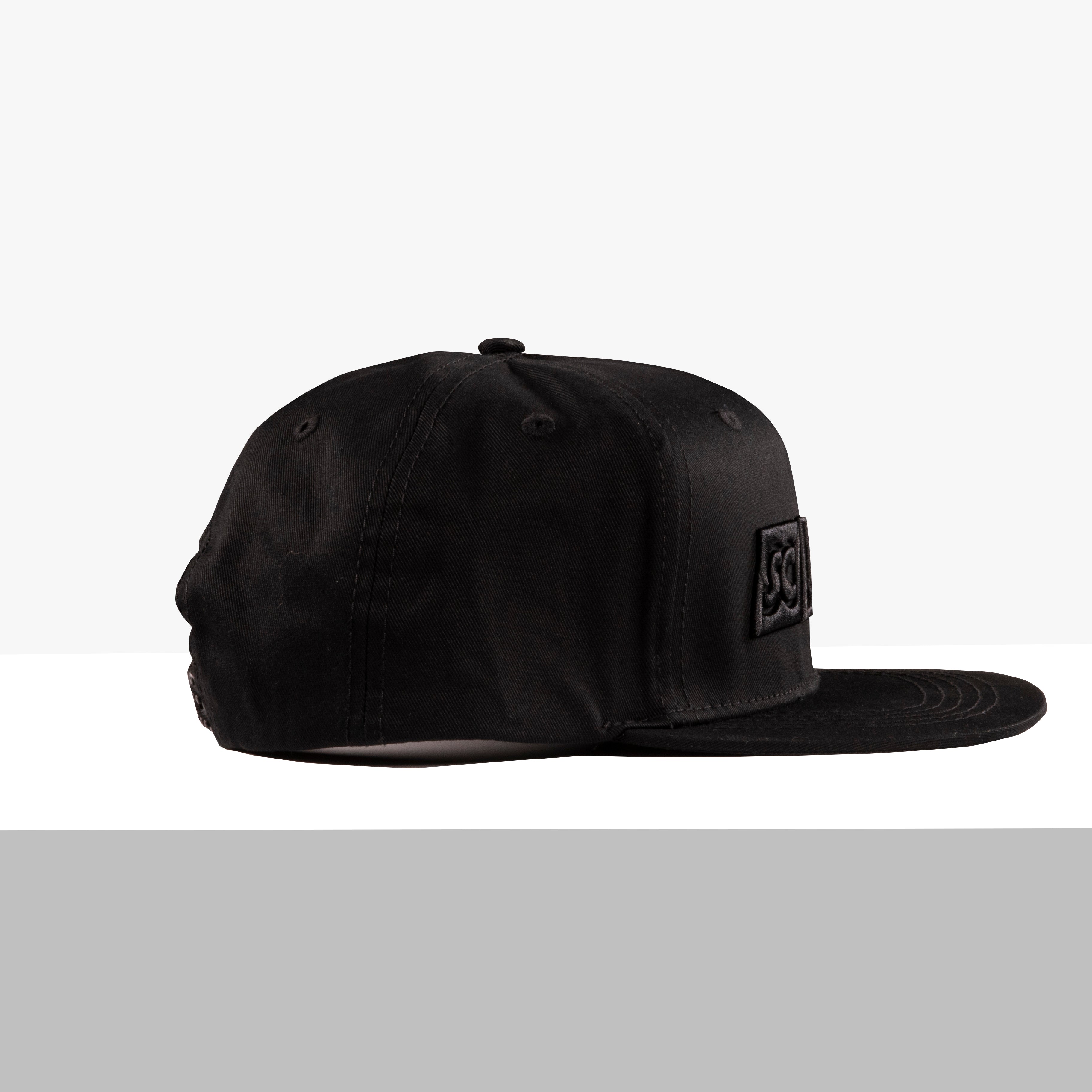 SCICON SNAPBACK-KAPPE MIT BLACK ON BLACK LOGO - 01