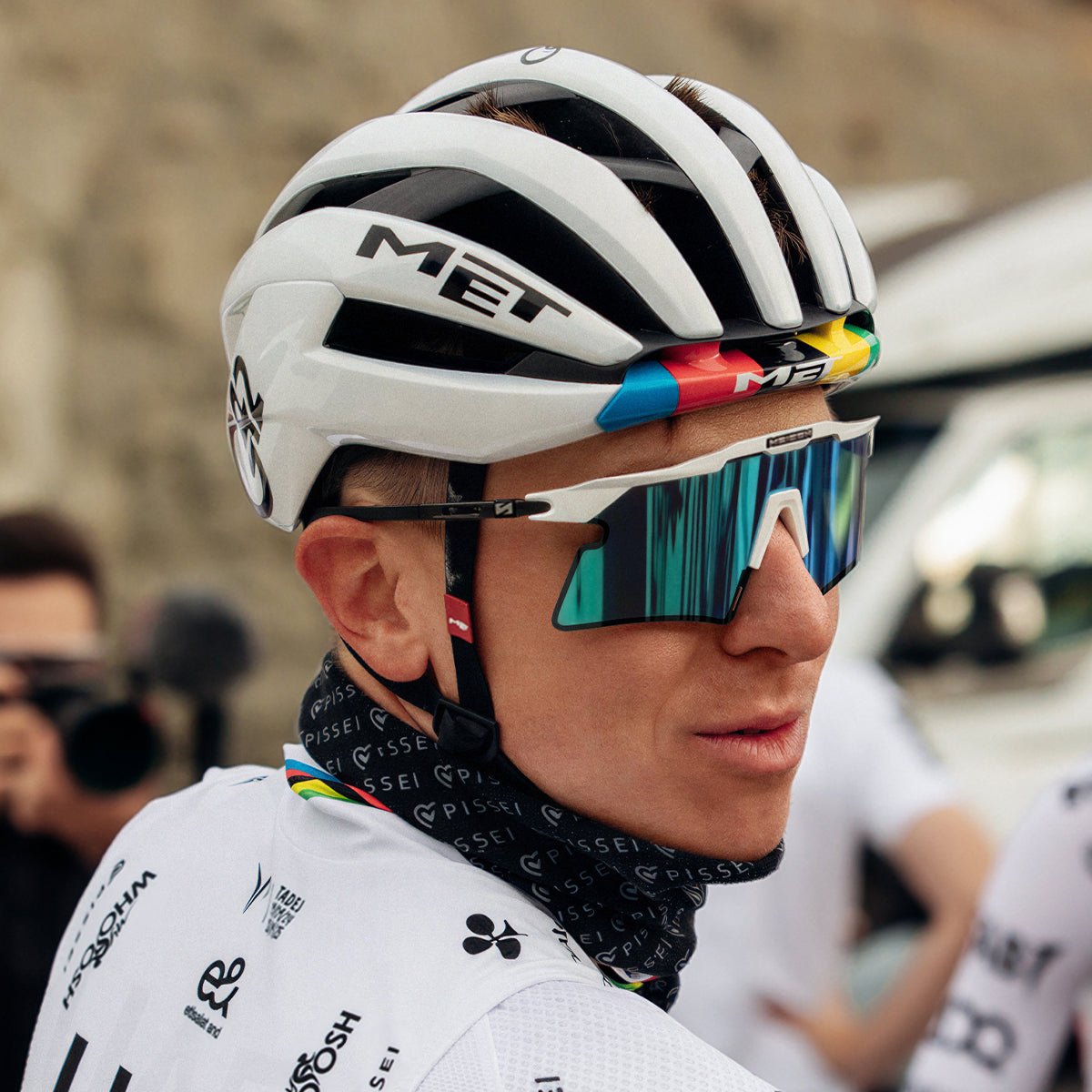 AEROSHADE 2.0 TITANIUM