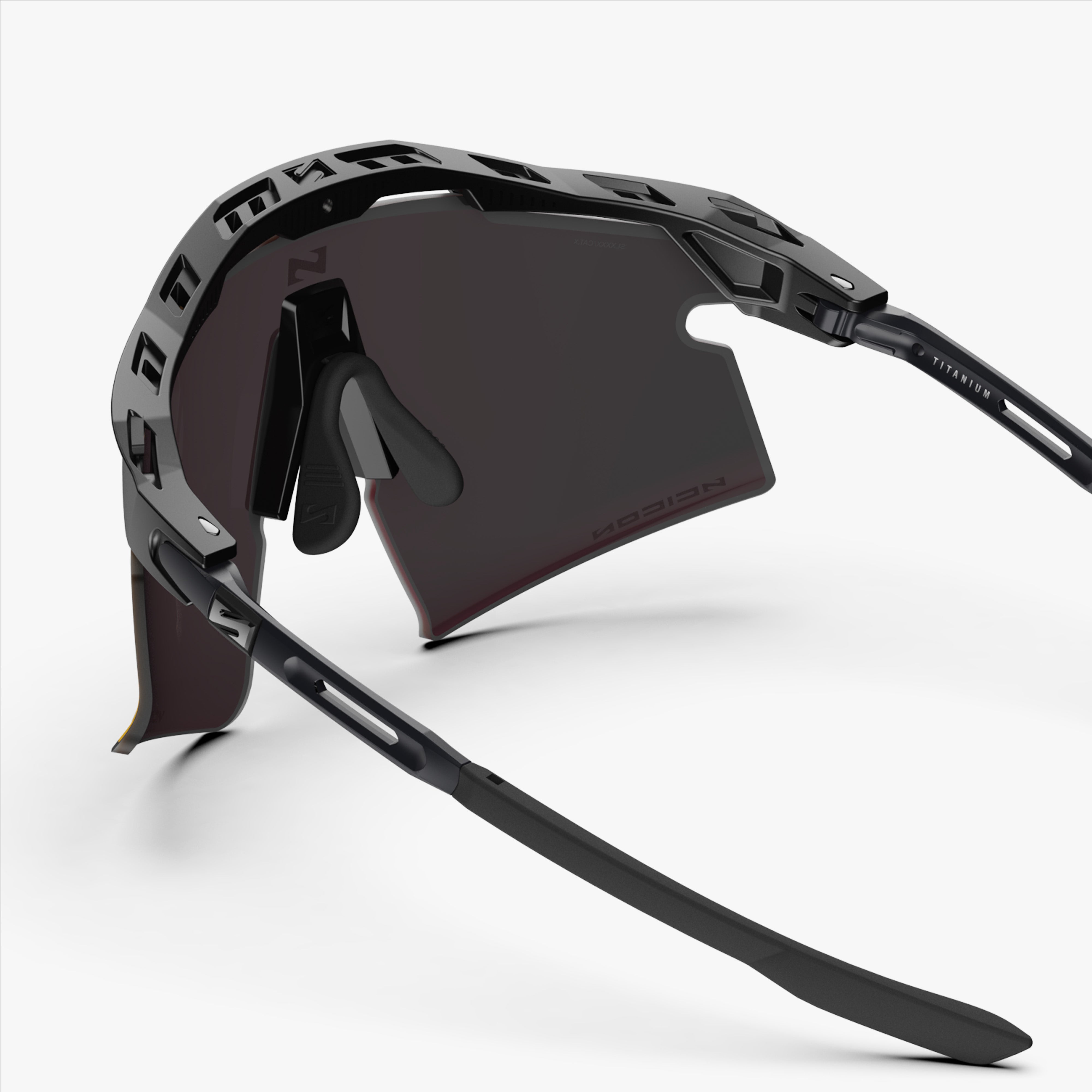 Aeroshade 2.0 Titanium Strake Matte Black Multimirror Sunburst detail