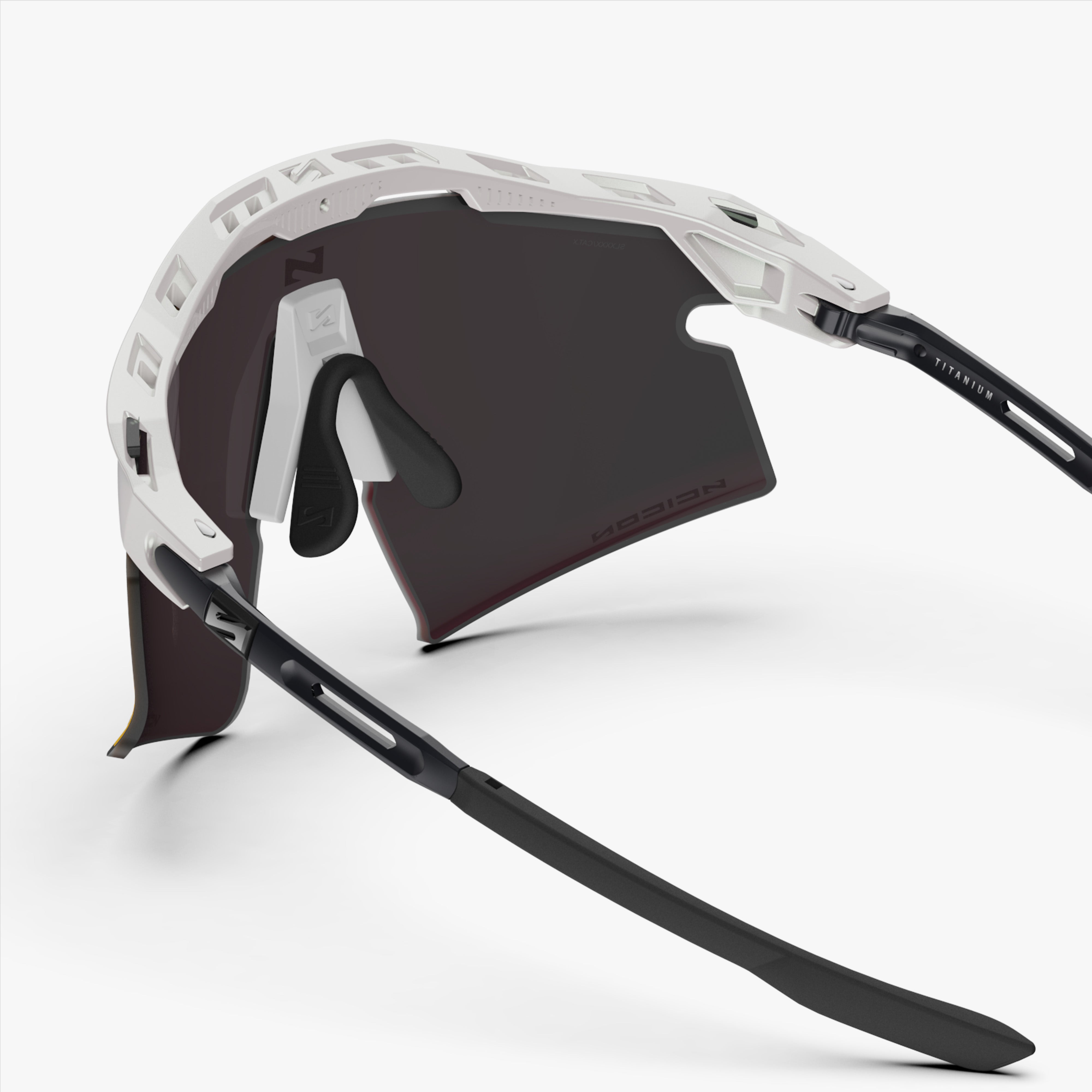 Aeroshade 2.0 Titanium Strake White Metal Matte Multimirror Sunburst detail