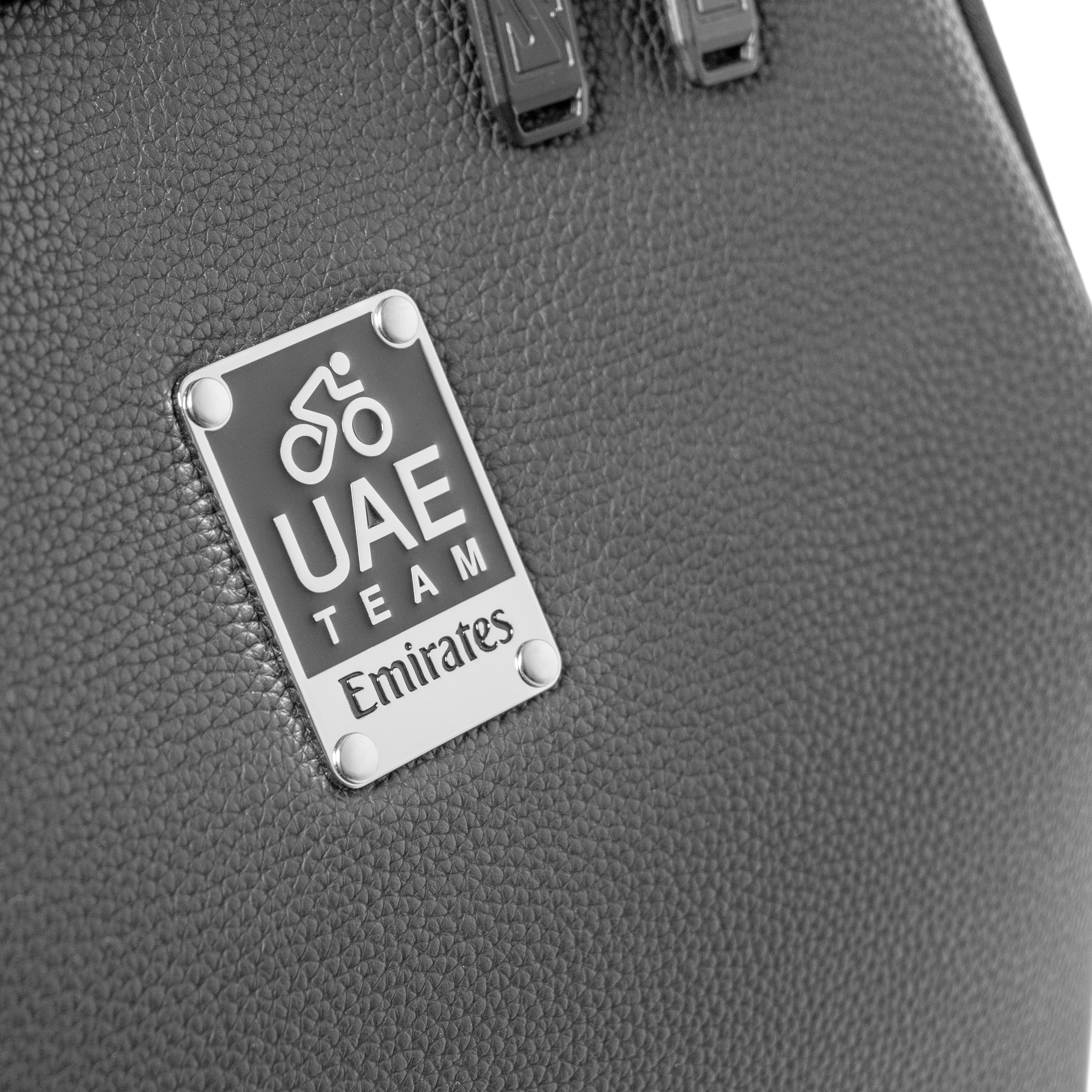 MOCHILA URBAN 15L - CUIR VÉGAN SYNERSKIN™
