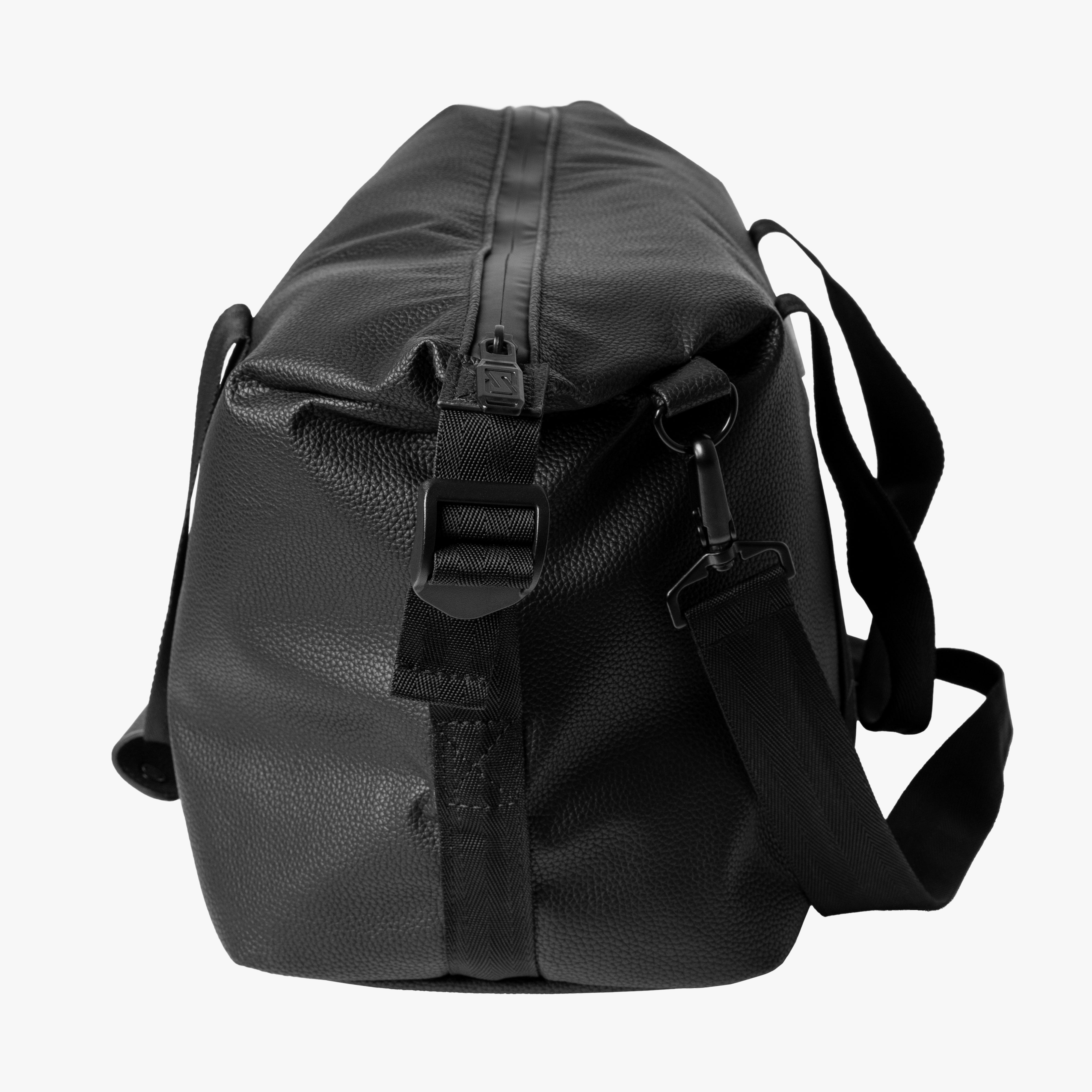 SAC WEEKENDER 18L - CUIR VÉGAN SYNERSKIN™