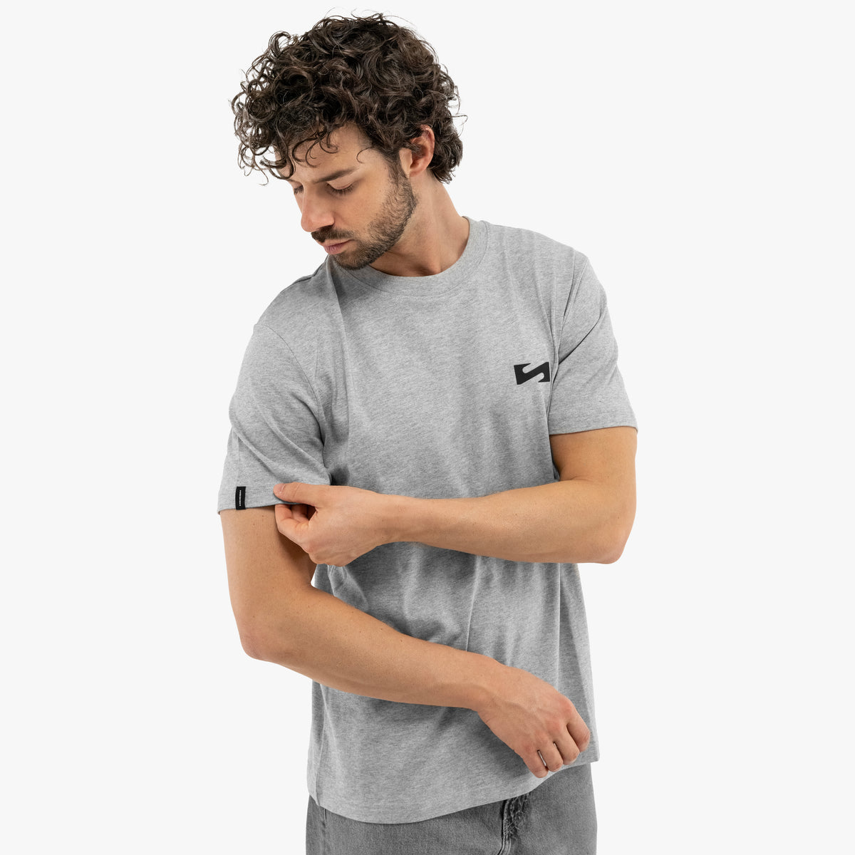 TS24044