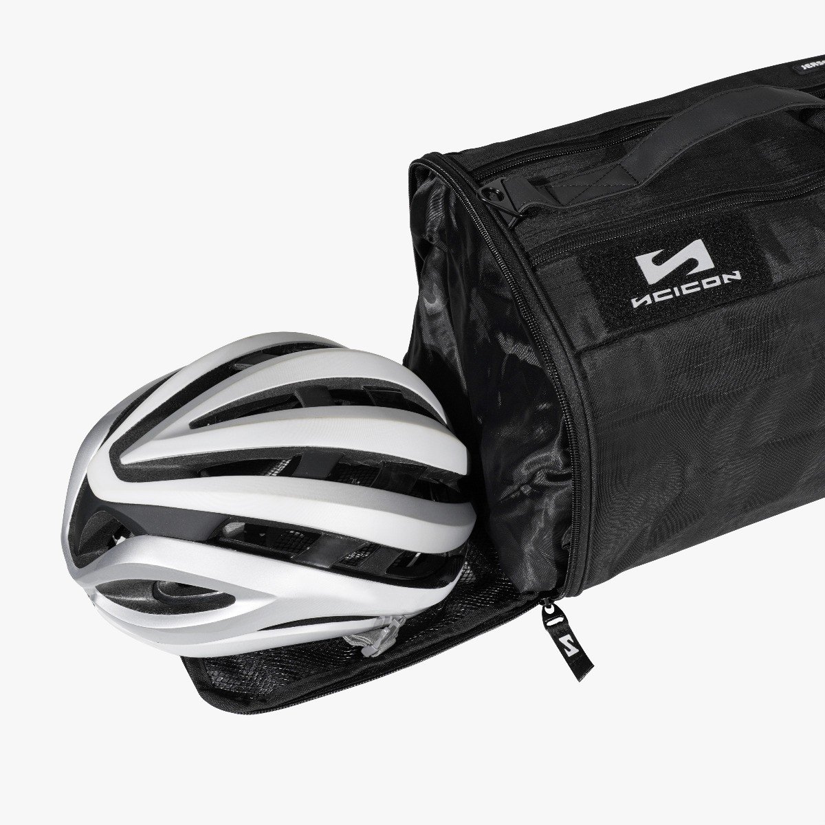 ESSENTIALS CYCLING KIT RACE DAY RAIN BAG