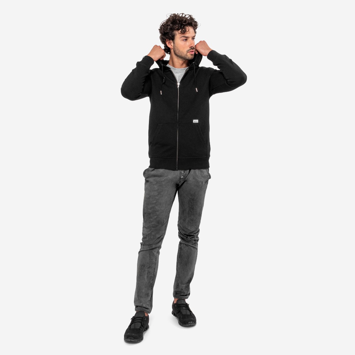 SQUADRA FULL ZIP HOODIE