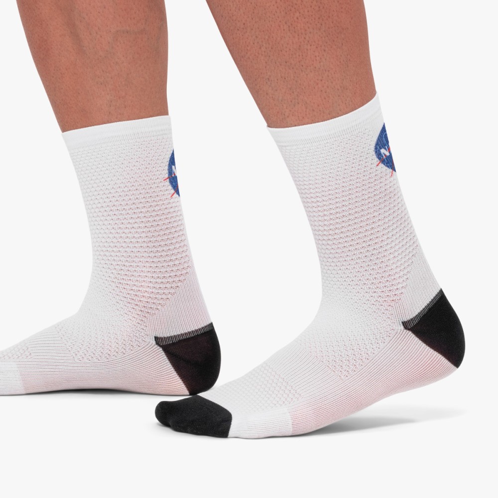 SPACE AGENCY PERFORMANCE SOCKS 01